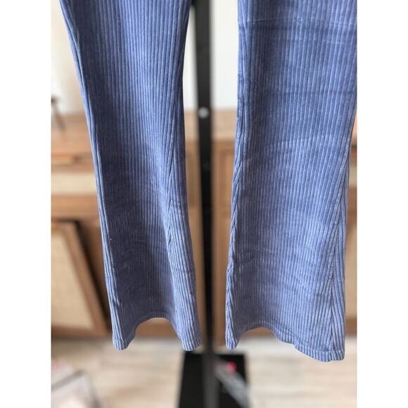 Aerie Groove-On Velour High Waisted Flare Pant Fresh Bright Womens Size Medium - Picture 7 of 8